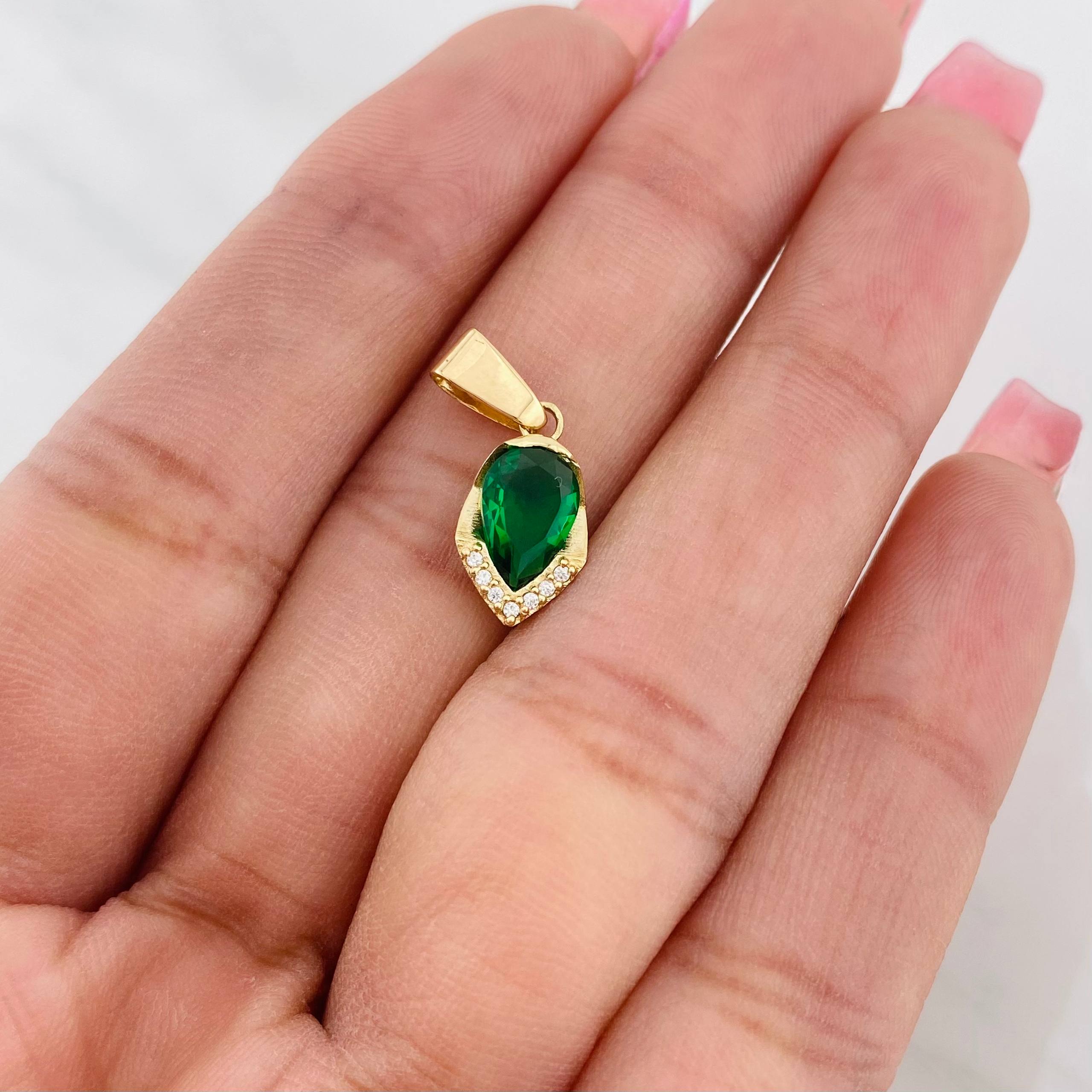 Dije Gota 1.35g / 2.2cm Oro Amarillo 18K