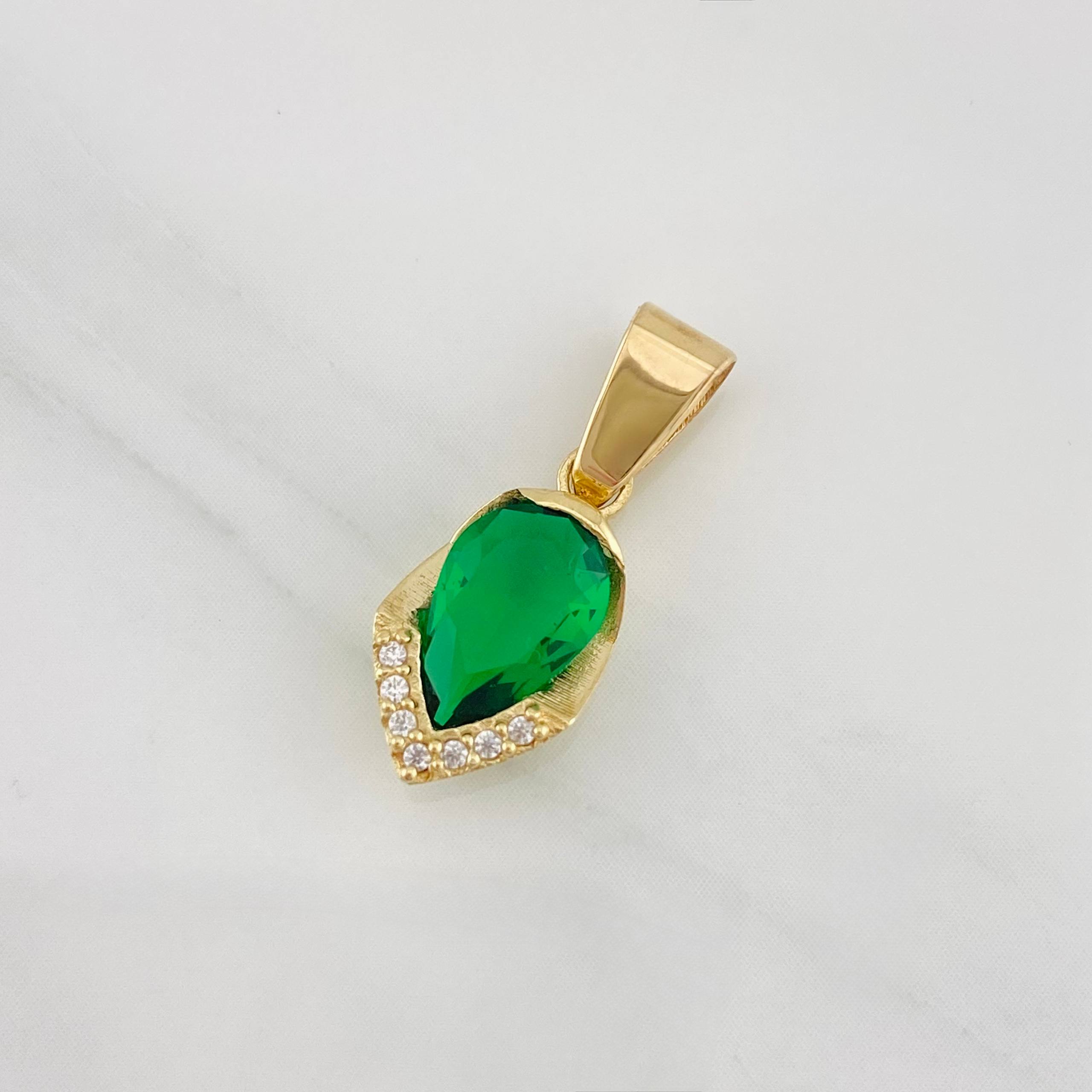 Dije Gota 1.35g / 2.2cm Oro Amarillo 18K