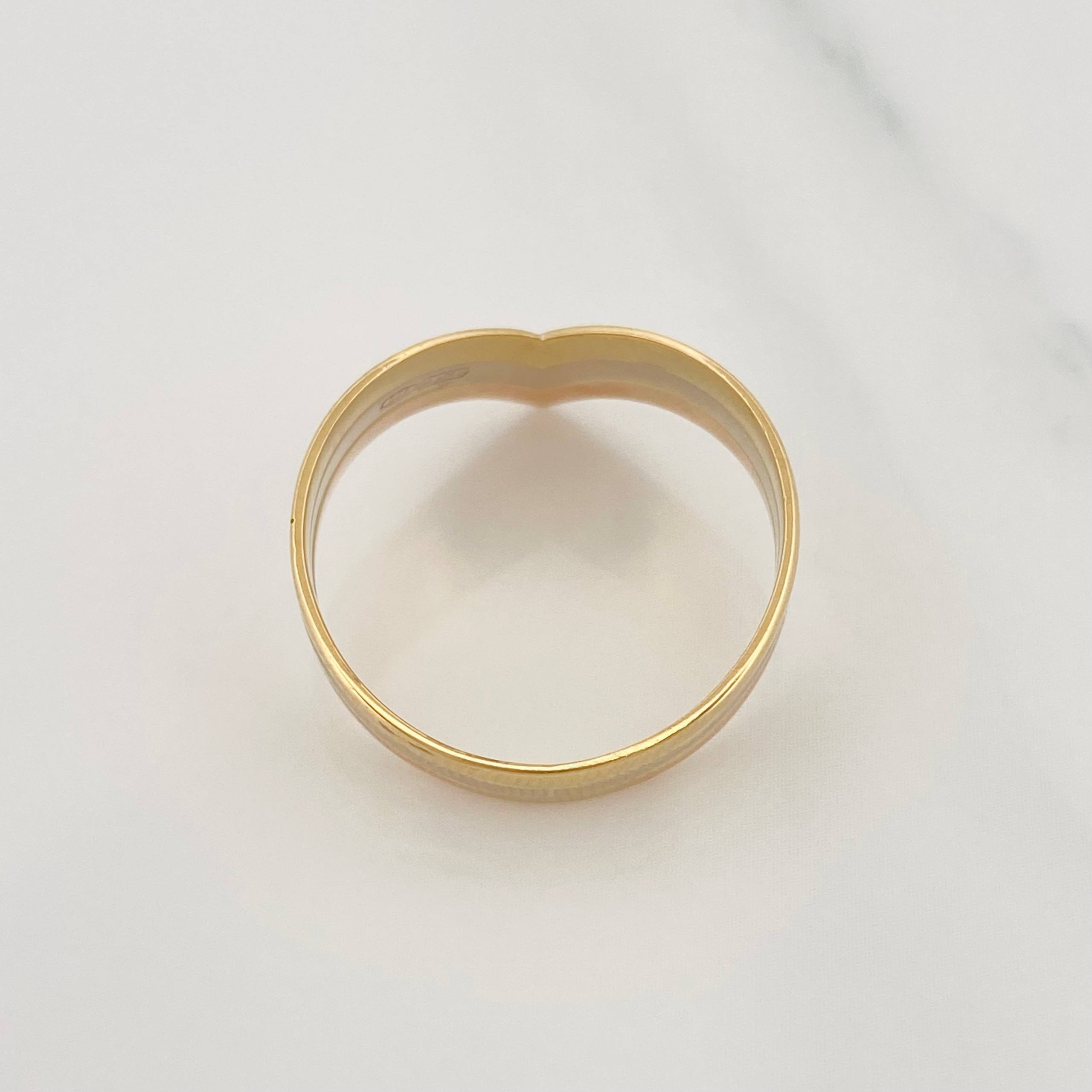 Anillo Tres Lineas 3.8g / T9 1/2 Tres Oros 18K