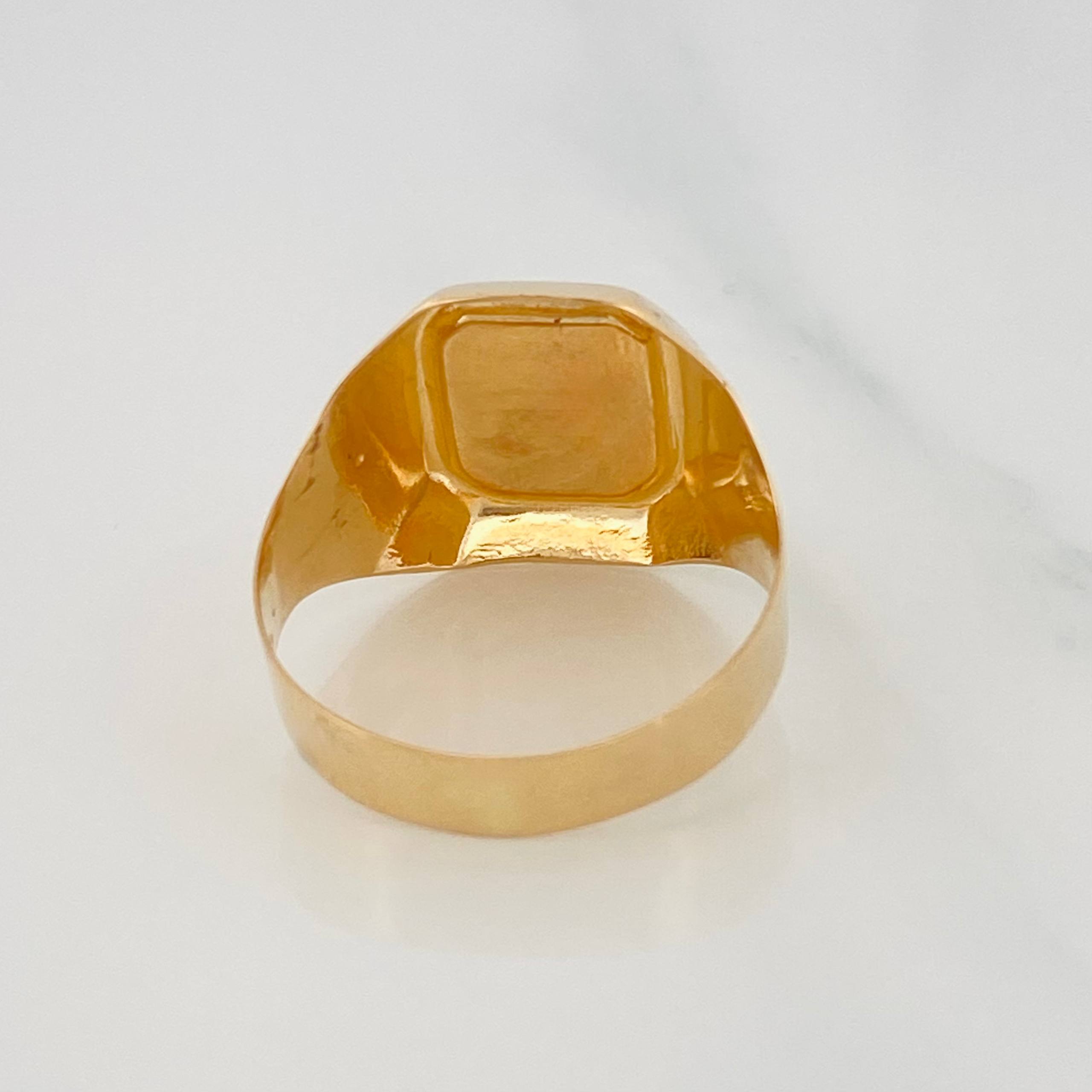 Anillo Sello Corazon 3.7g / T9 3/4 Oro Amarillo 18K