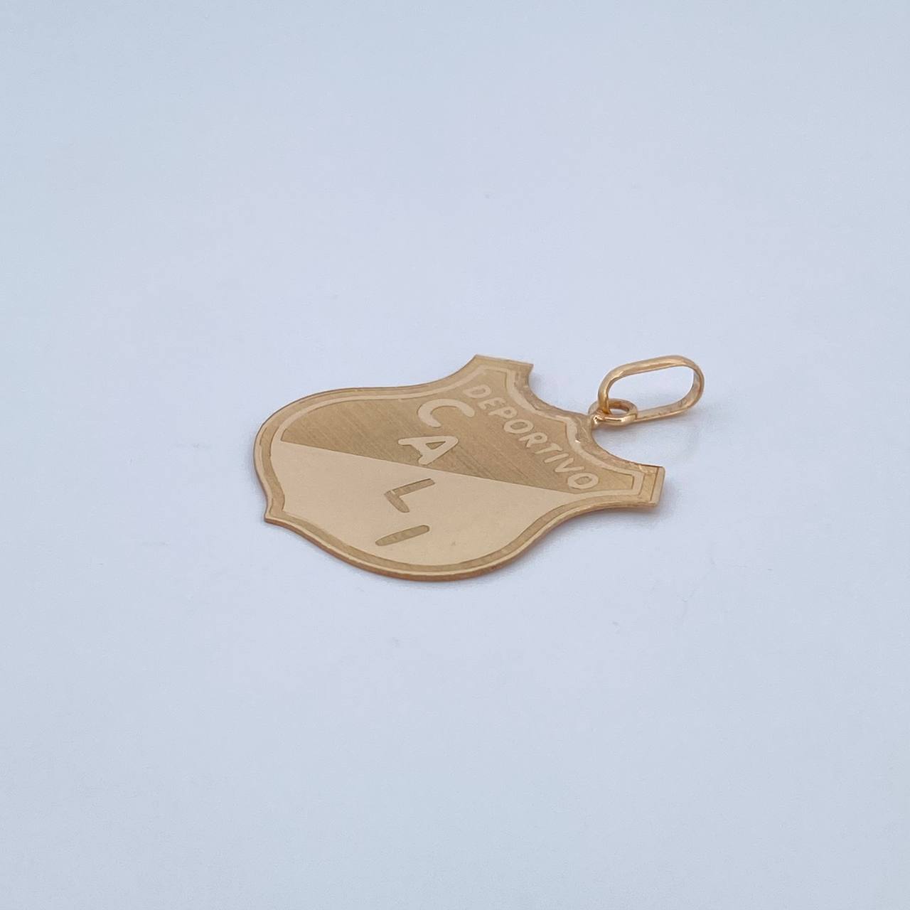 Dije Deportivo Cali 2.3gr / 3.2cm / Oro 18K &