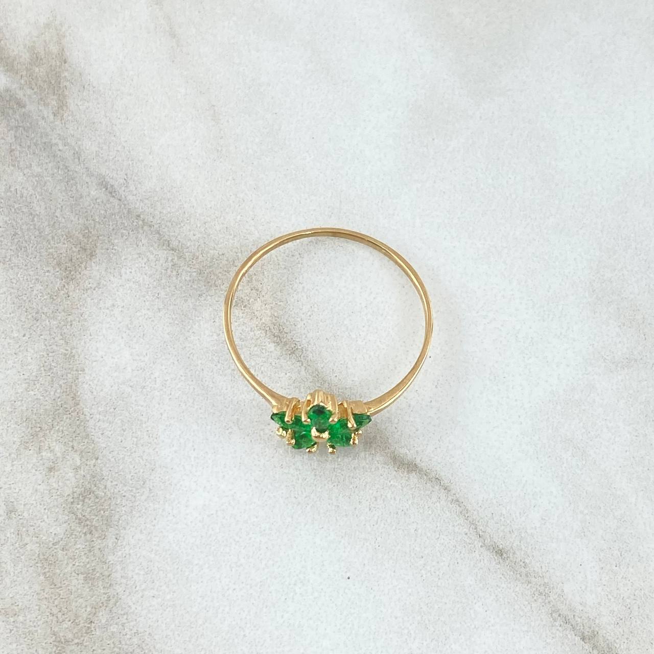 Anillo Flor Cinco Petalos 1.1gr / T7 / Circones Verdes Oro Amarillo 18K