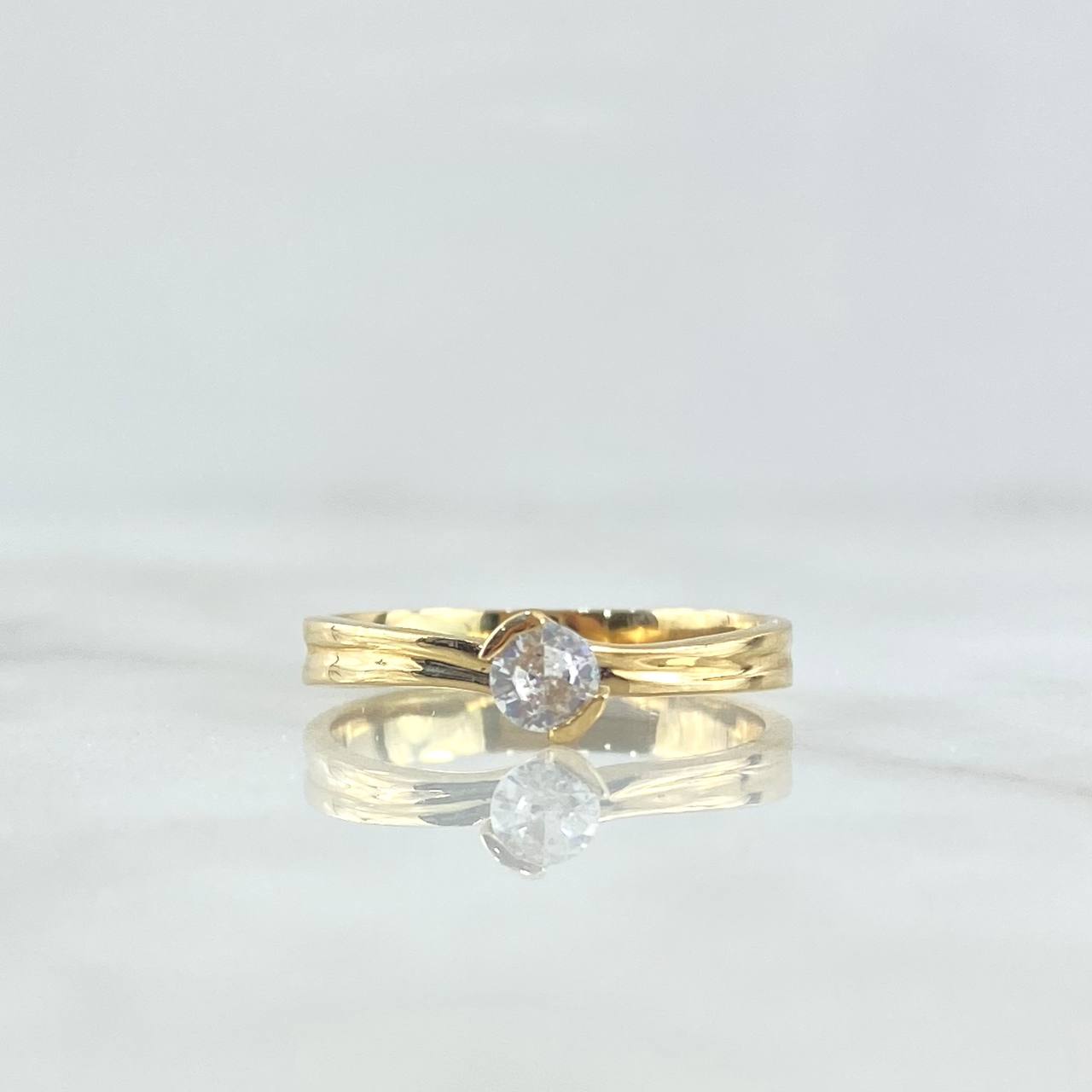 Anillo Solitario Abrazo 2.7gr / T6 3/4 / Circon Blanco Oro Amarillo 18K