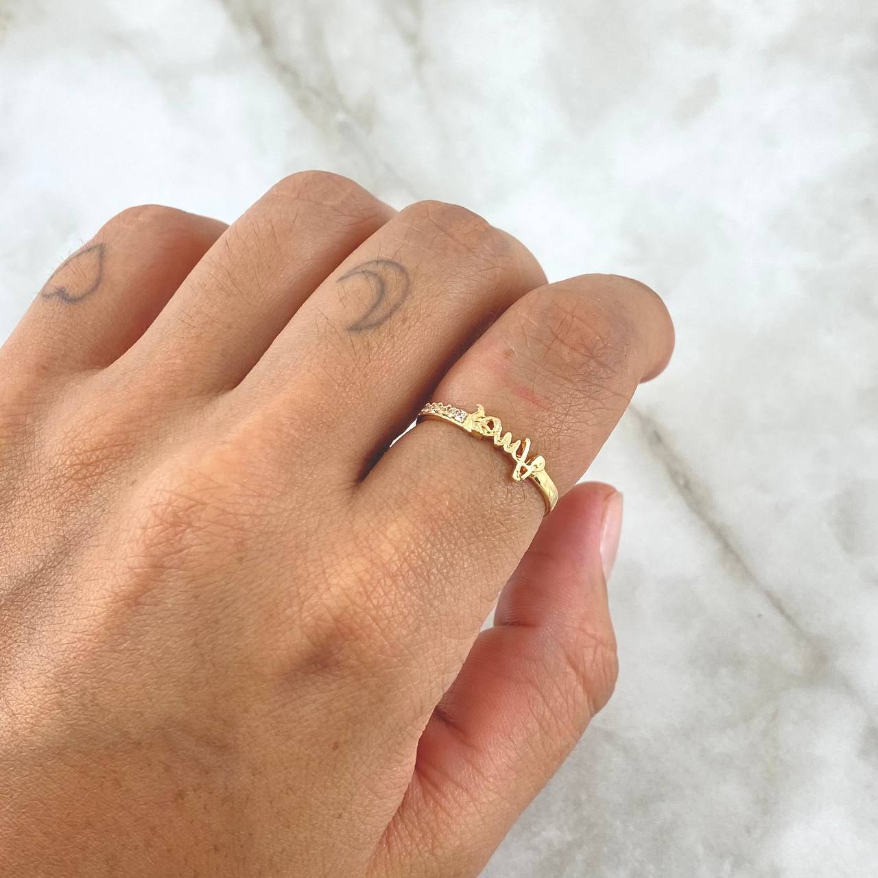 Anillo Amor 1.55gr / T8 / Circones Blancos Oro Amarillo 18K