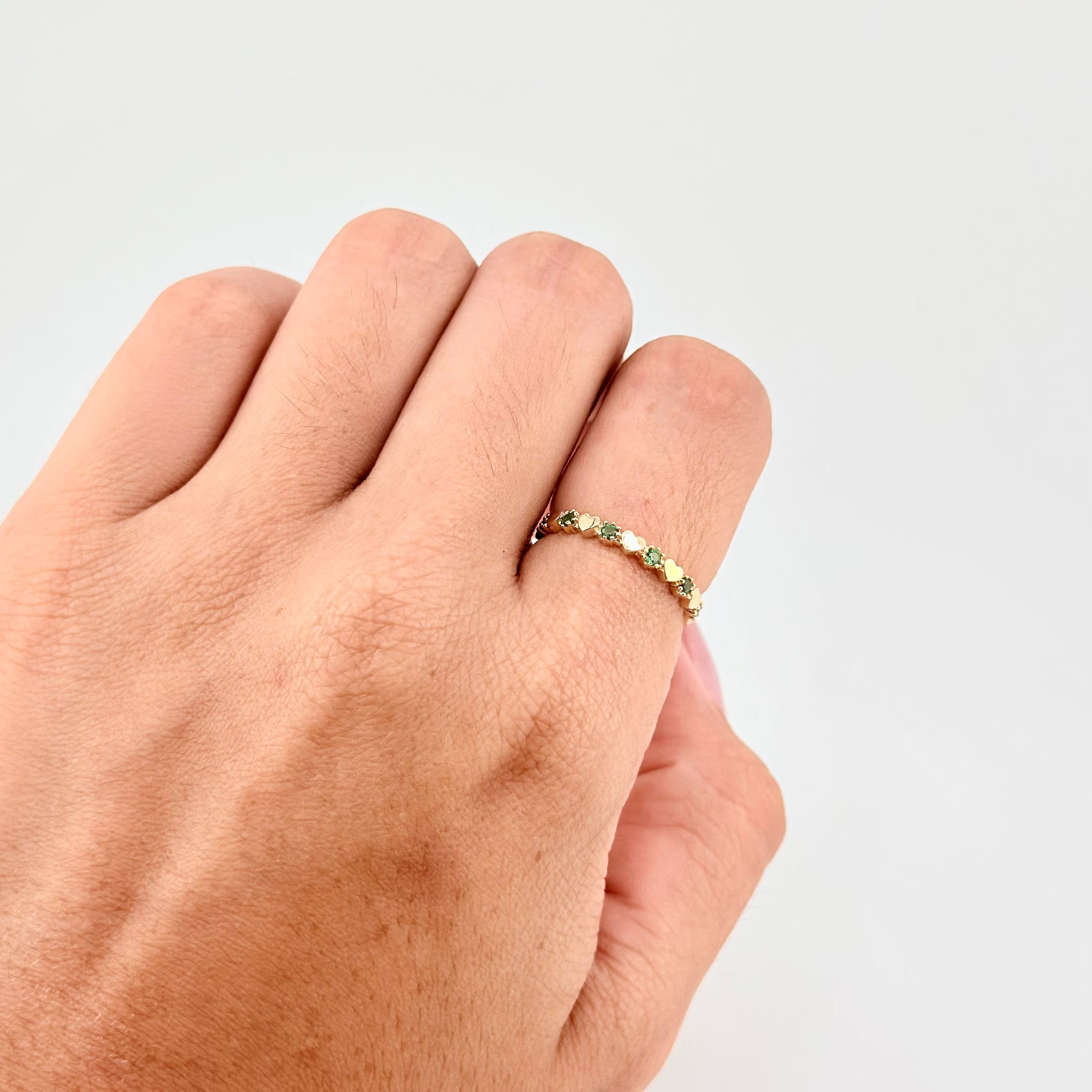 Anillo Churumbela Corazones 1.3g / T5 3/4 Oro Amarillo 18K