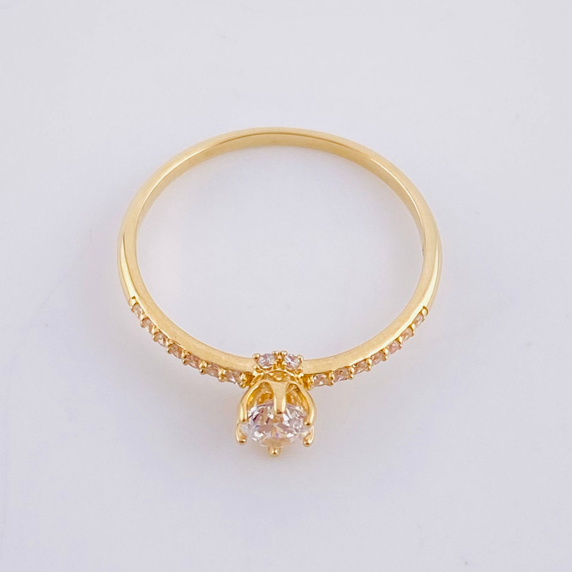 Anillo Solitario Cautivador 1.4g / T8 1/4 Oro Amarillo 18K