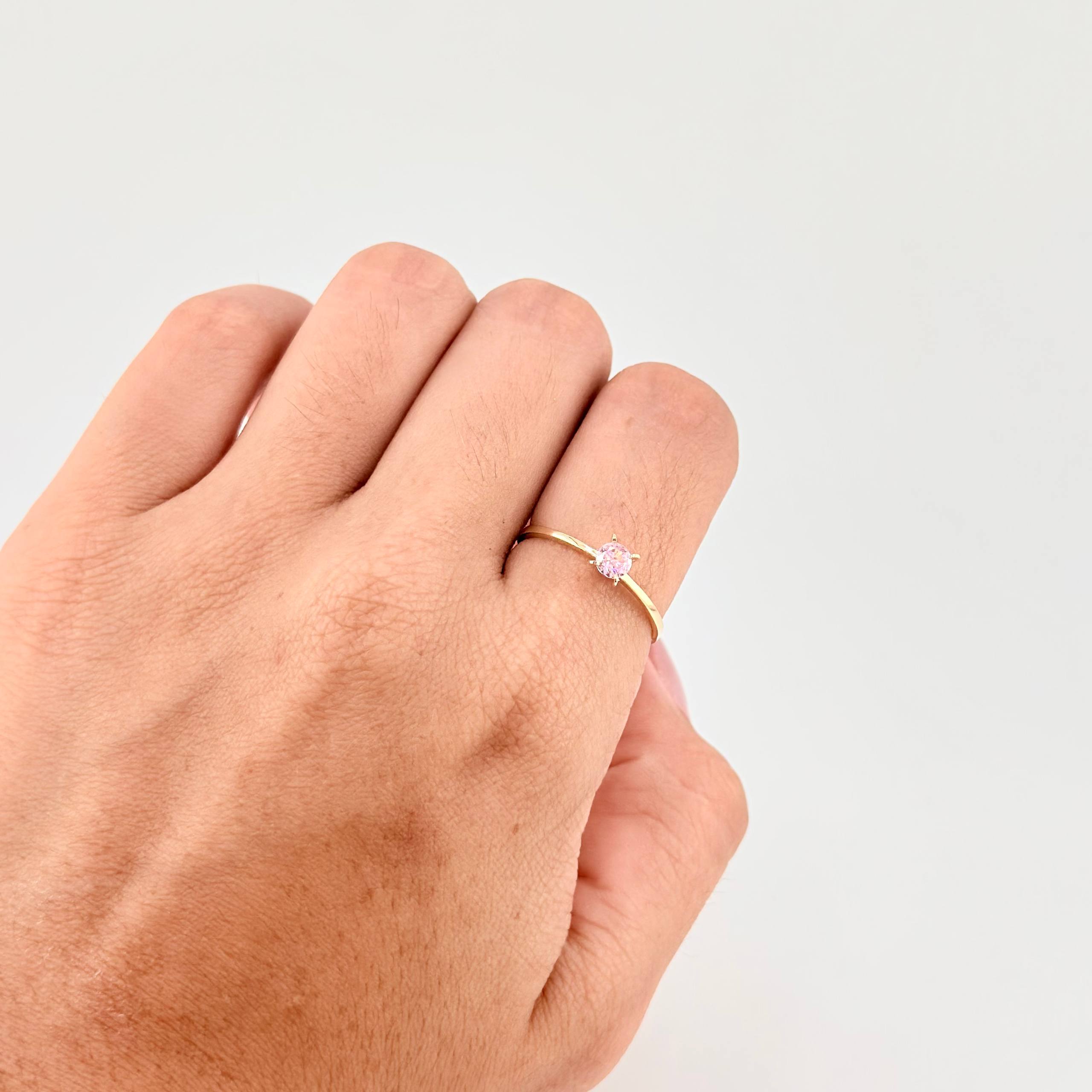 Anillo Solitario 1.25g / T9 1/4 Oro Amarillo 18K