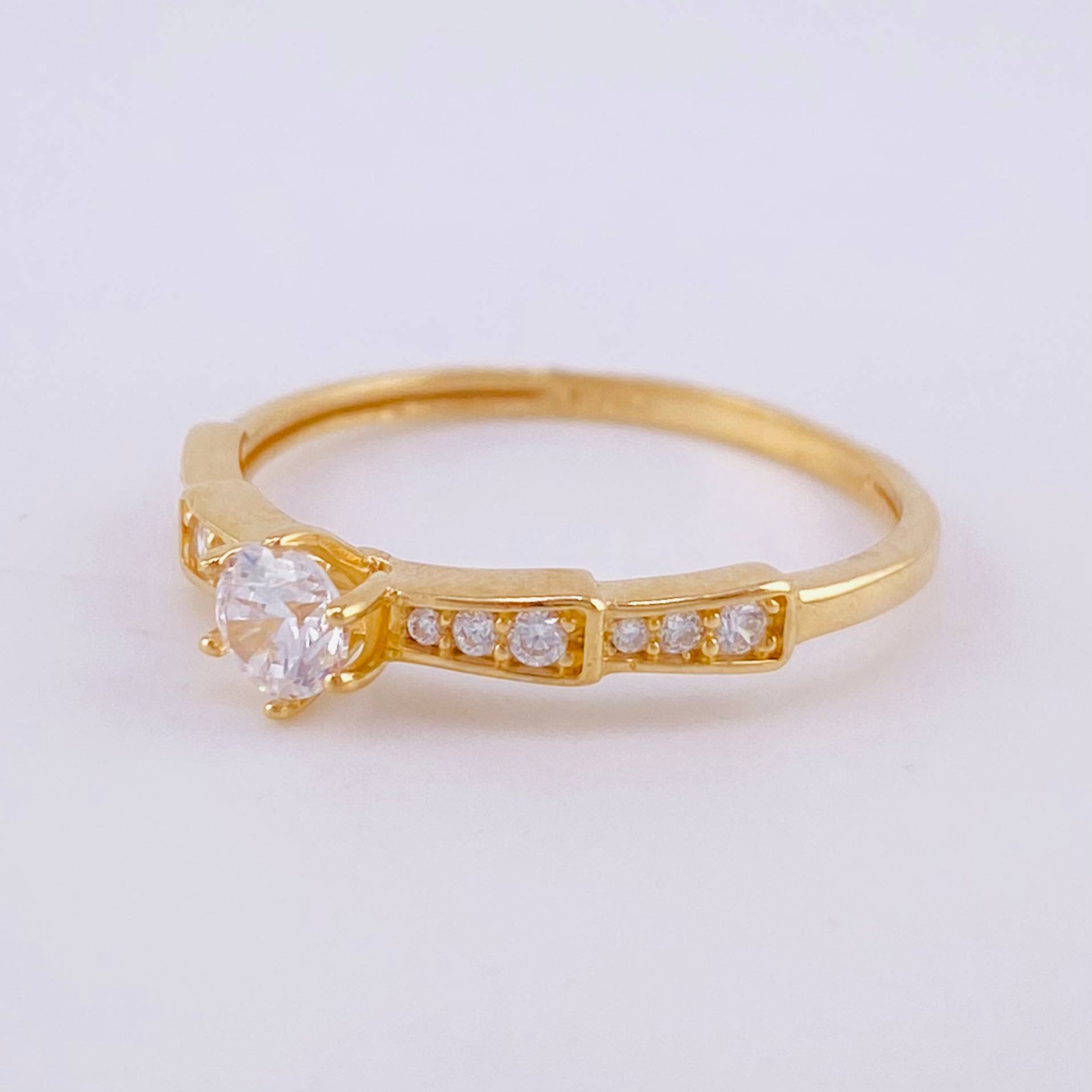Anillo Solitario 1.75g / T5 3/4 Oro Amarillo 18K