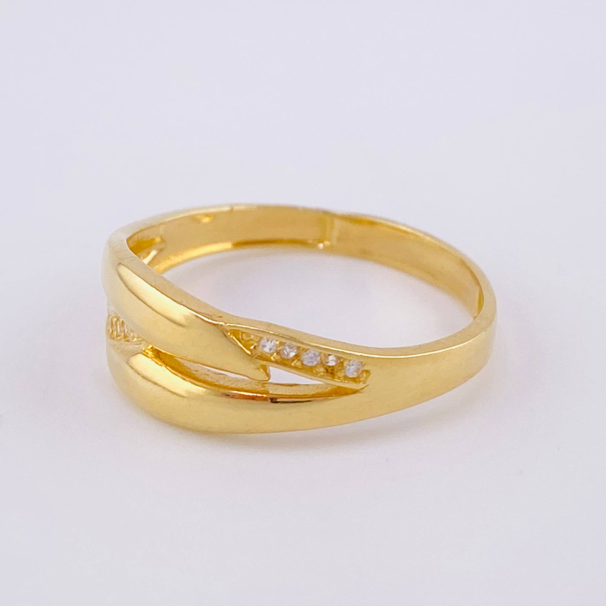 Anillo Entrelazado 3.1g / T7 3/4 Oro Amarillo 18K