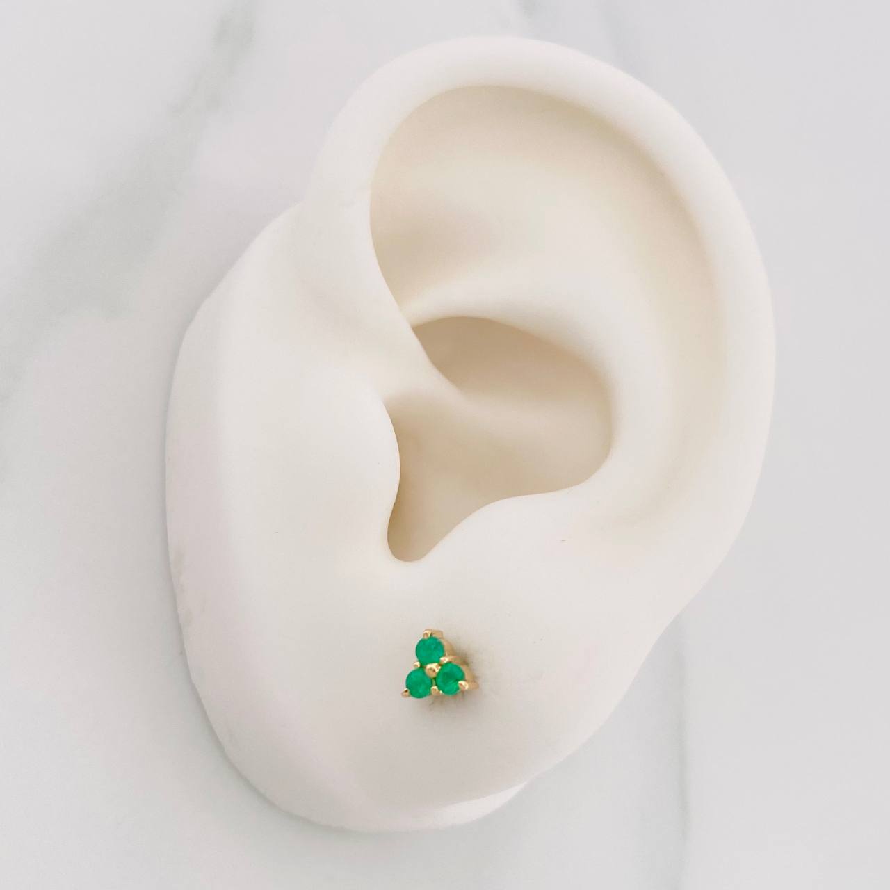 Topos Trebol Esmeralda 12pts 0.85g / 4.86mm Oro Amarillo 18K