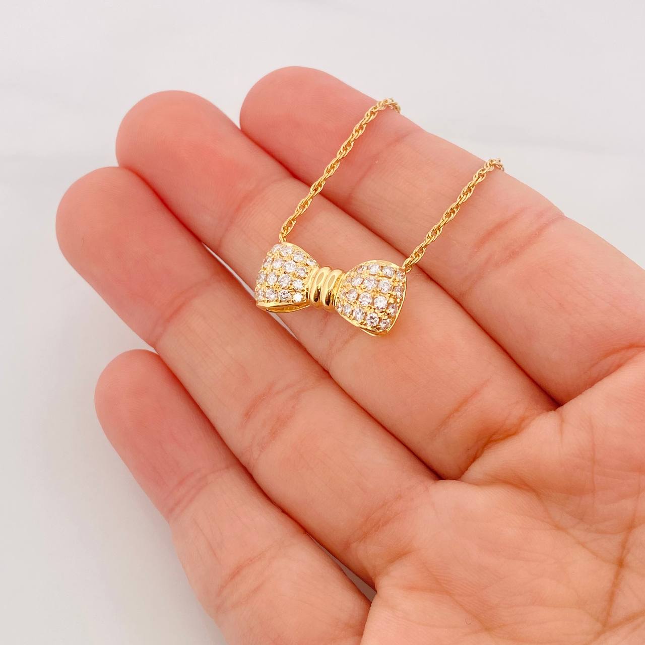 Cadena Singapur Moño Diamante 40pts 5g / 40cm / 1.24mm Oro Amarillo 18K