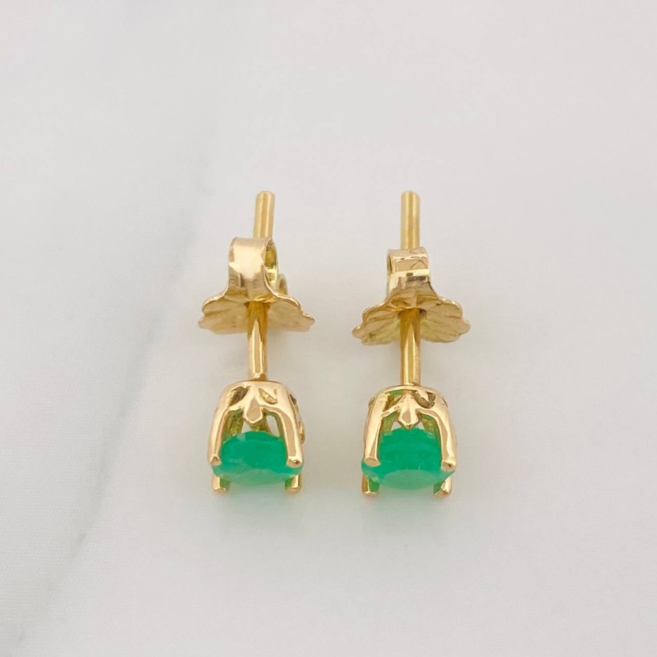 Topos Cuatro Garras Esmeralda 40pts 1.05g / 3.96mm Oro Amarillo 18K