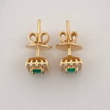 Topos Halo Cuadrado Diamantes 56pts Esmeralda 22pts 3.4g / 6.45mm Oro Amarillo 18K
