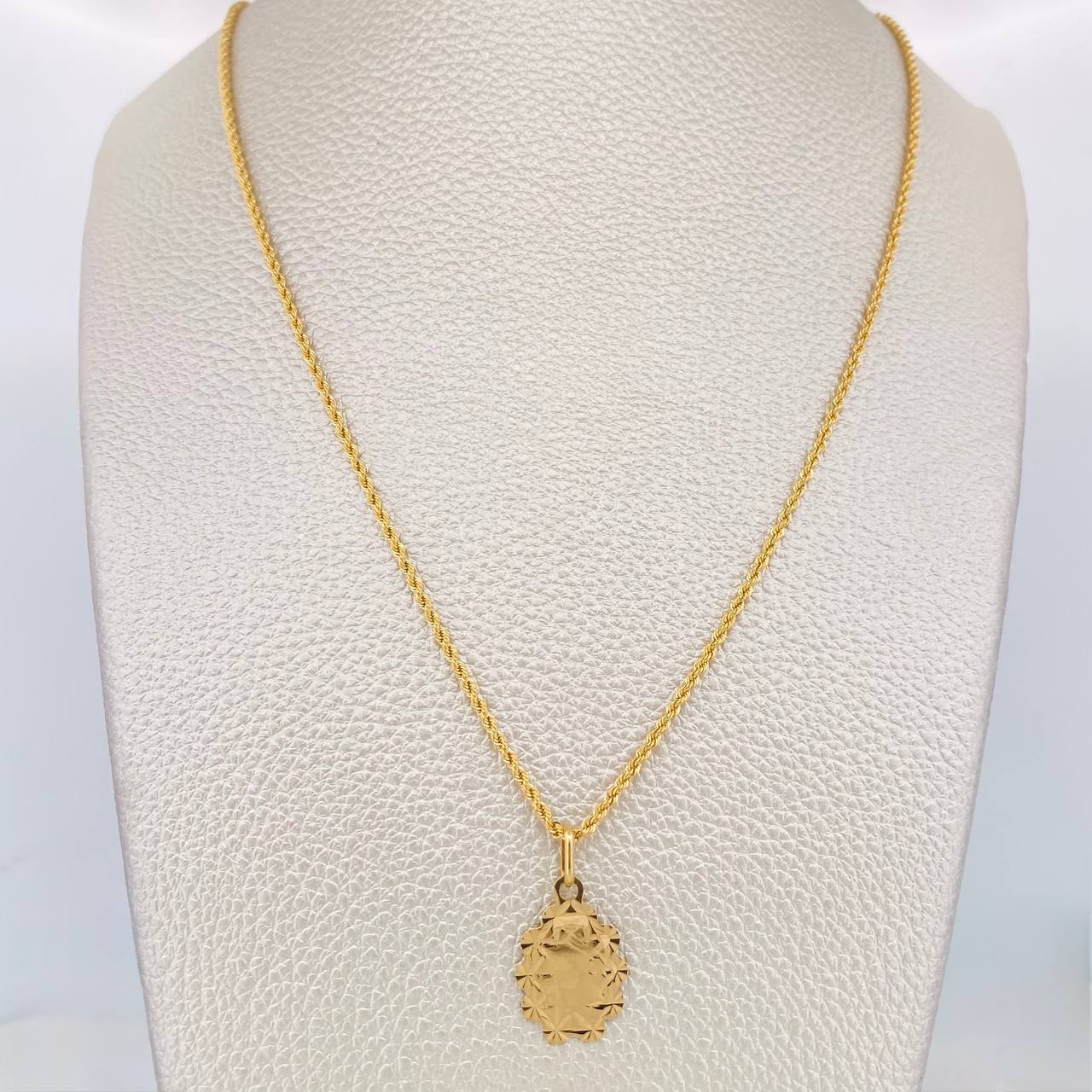 Set Cadena Lazo + Dije Virgen Maria / 2.65g / 50cm Oro Amarillo 18K