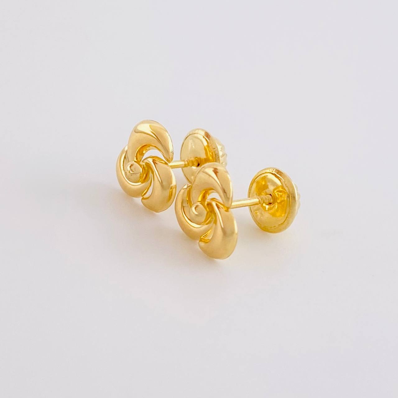 Topos Moly 0.65g / 7.7mm Oro Amarillo 18K