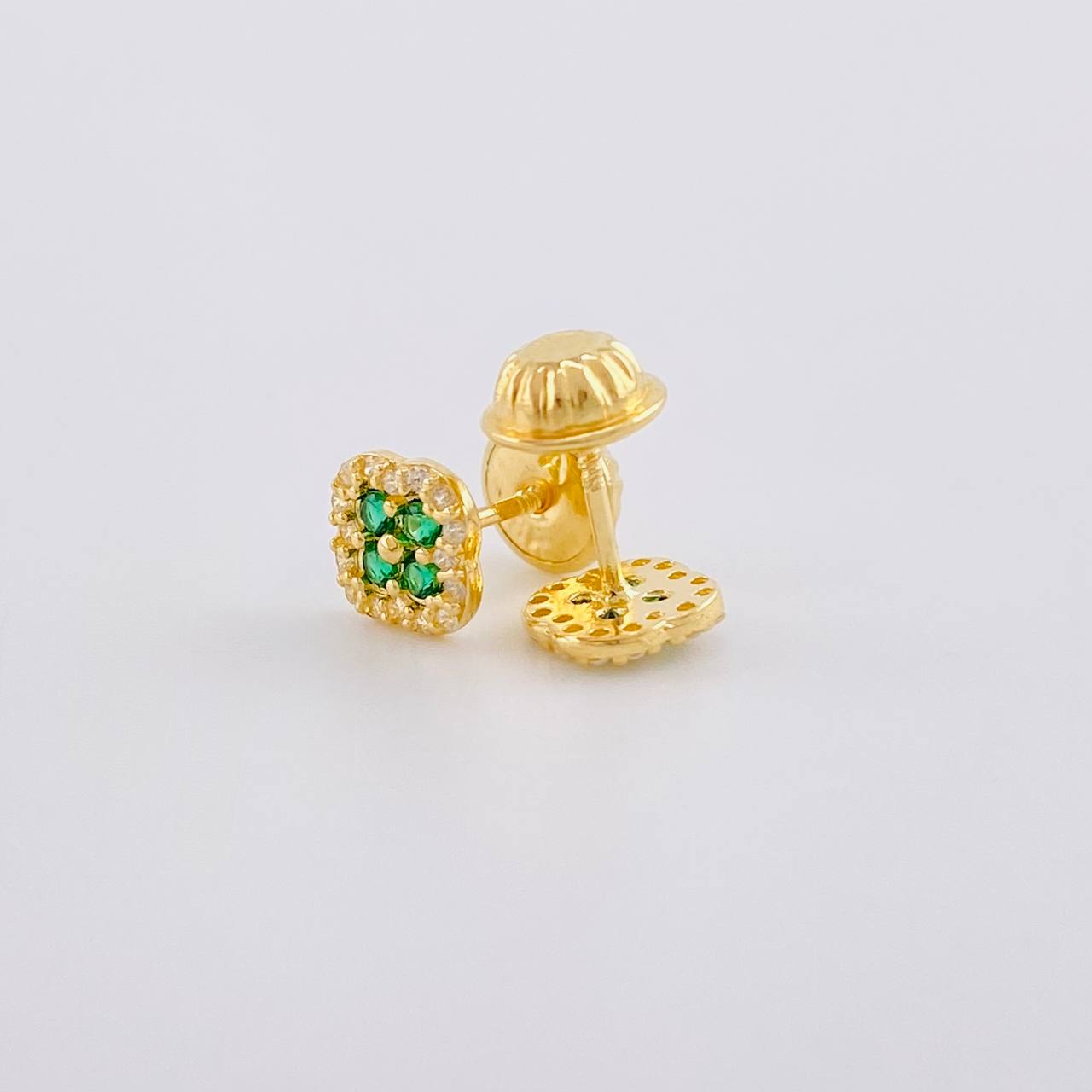 Topos Trebol Tupido 0.85g / 5.7mm Oro Amarillo 18K