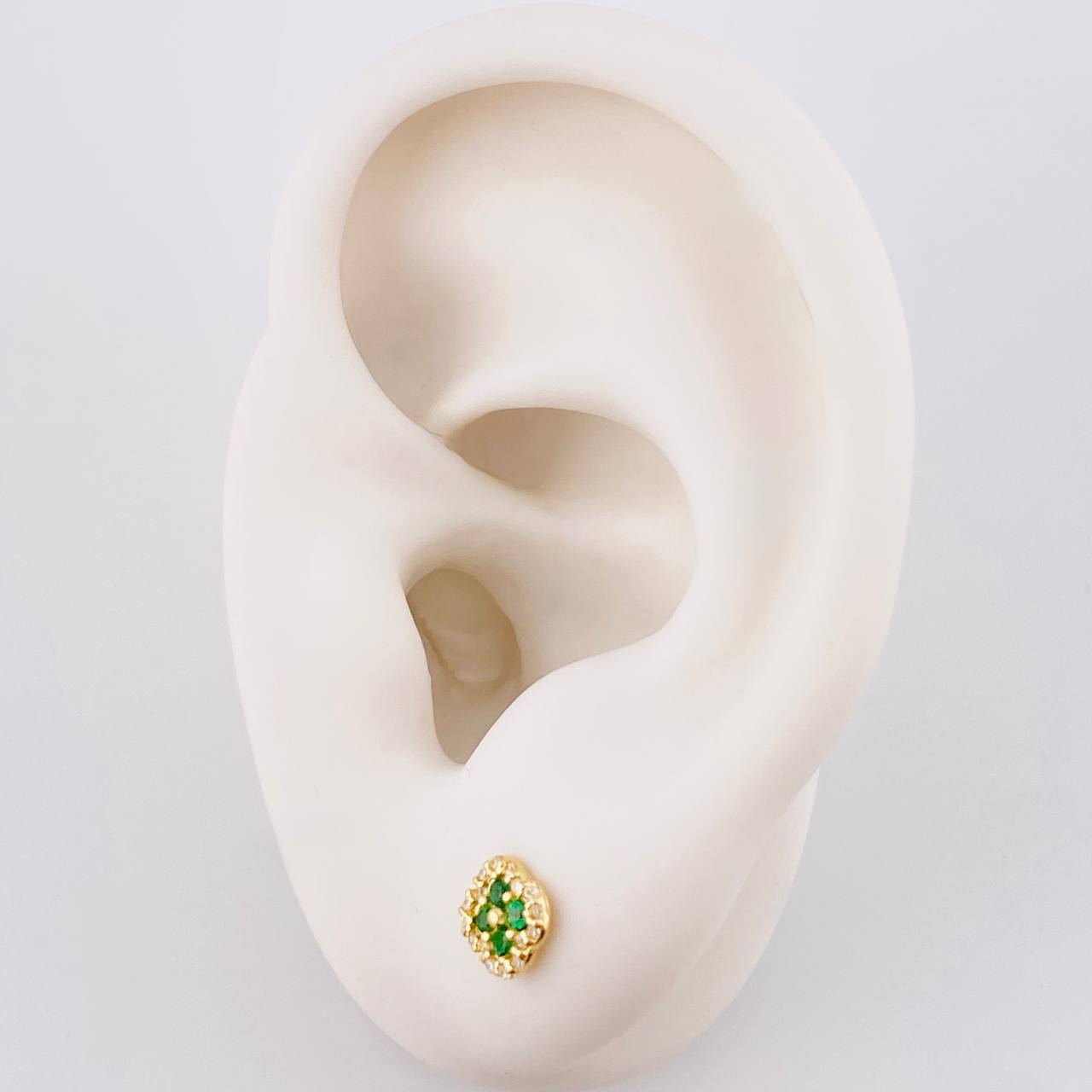 Topos Trebol Diamantado 0.9g / 5.7mm Oro Amarillo 18K