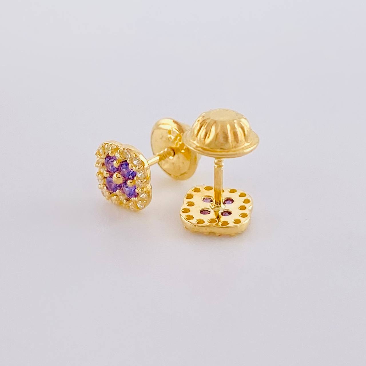Topos Trebol Tupido 0.9g / 5.7mm Oro Amarillo 18K