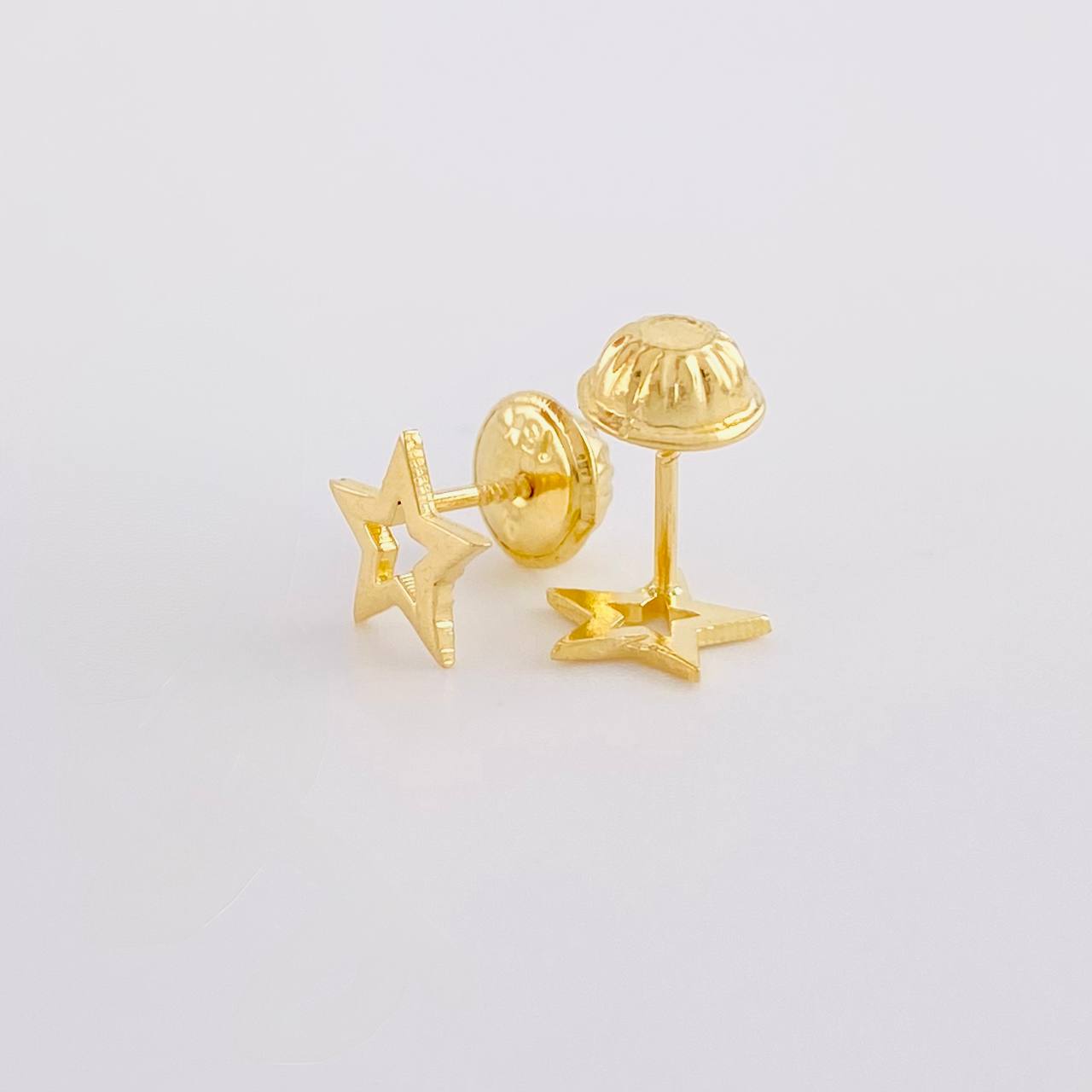 Topos Estrella Silueta 0.65g / 7mm Oro Amarillo 18K