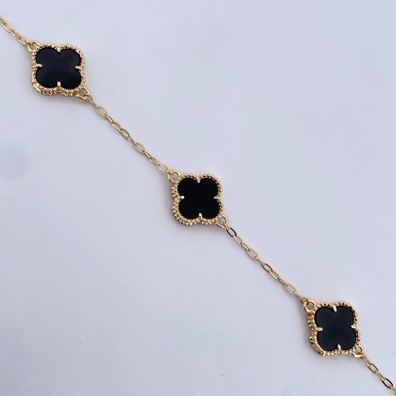 Pulso Trebol  Aro Seguido 5.95gr / 18.9cm / 1.8mm Onix Negro Oro Amarillo Nac.Esp. 18K &