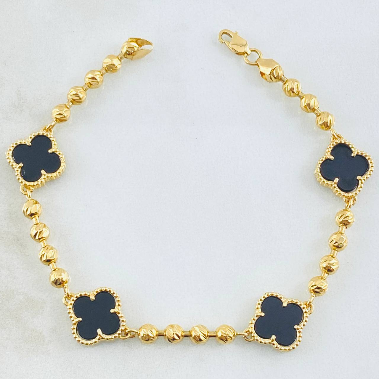 Pulso Trebol Negro 10.9gr / 19.5cm / 9mm Oro Amarillo Nac.Esp. 18K ©