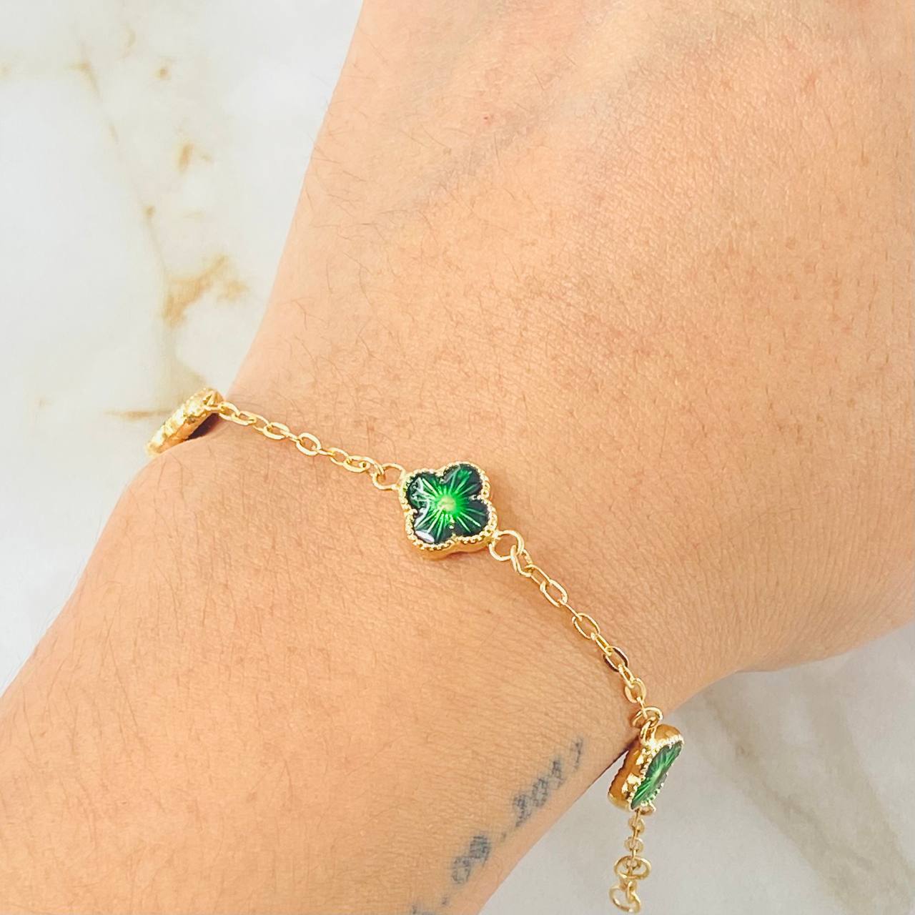 Pulso Trebol Verde 3.35gr / 20.5cm-21.5cm / 8mm Oro Amarillo 18K ©