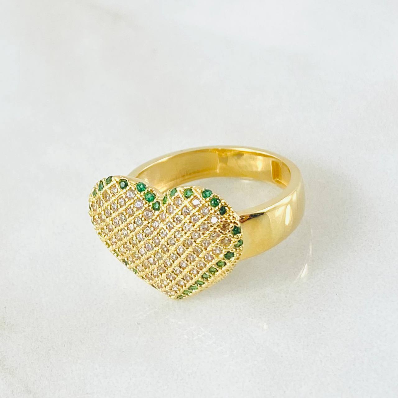 Anillo Corazon 5.75gr / T7 1/4 / Oro Amarillo 18K *