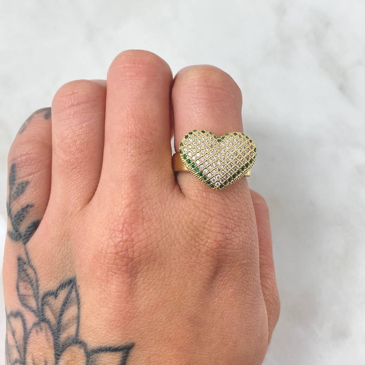 Anillo Corazon 5.75gr / T7 1/4 / Oro Amarillo 18K *