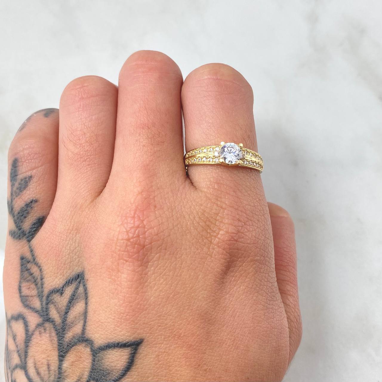 Anillo Solitario 2.75gr / T8 / Oro Amarillo 18K *