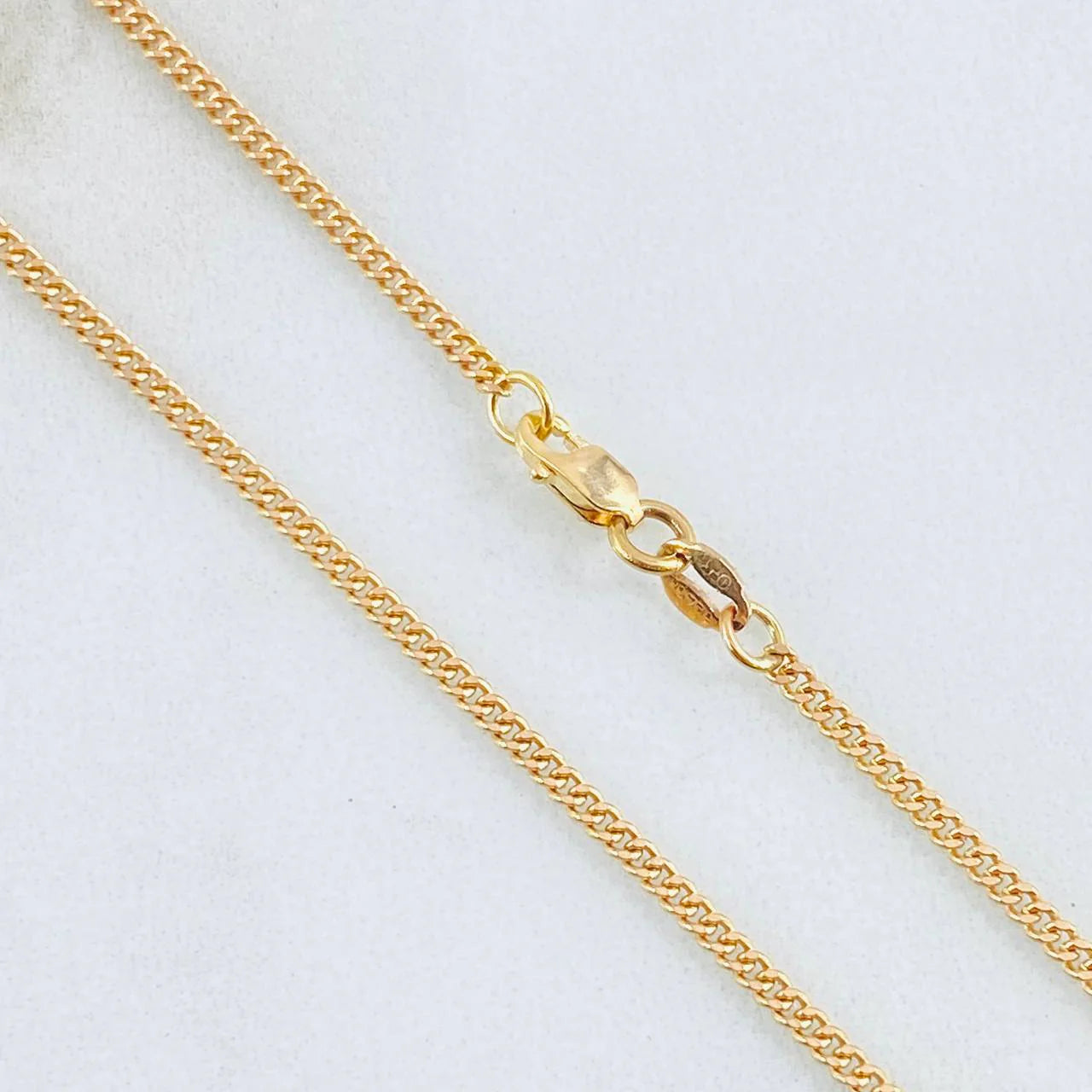 Cadena Cubana 2.85 g / 61 cm / 2.45 mm Oro Amarillo 18K