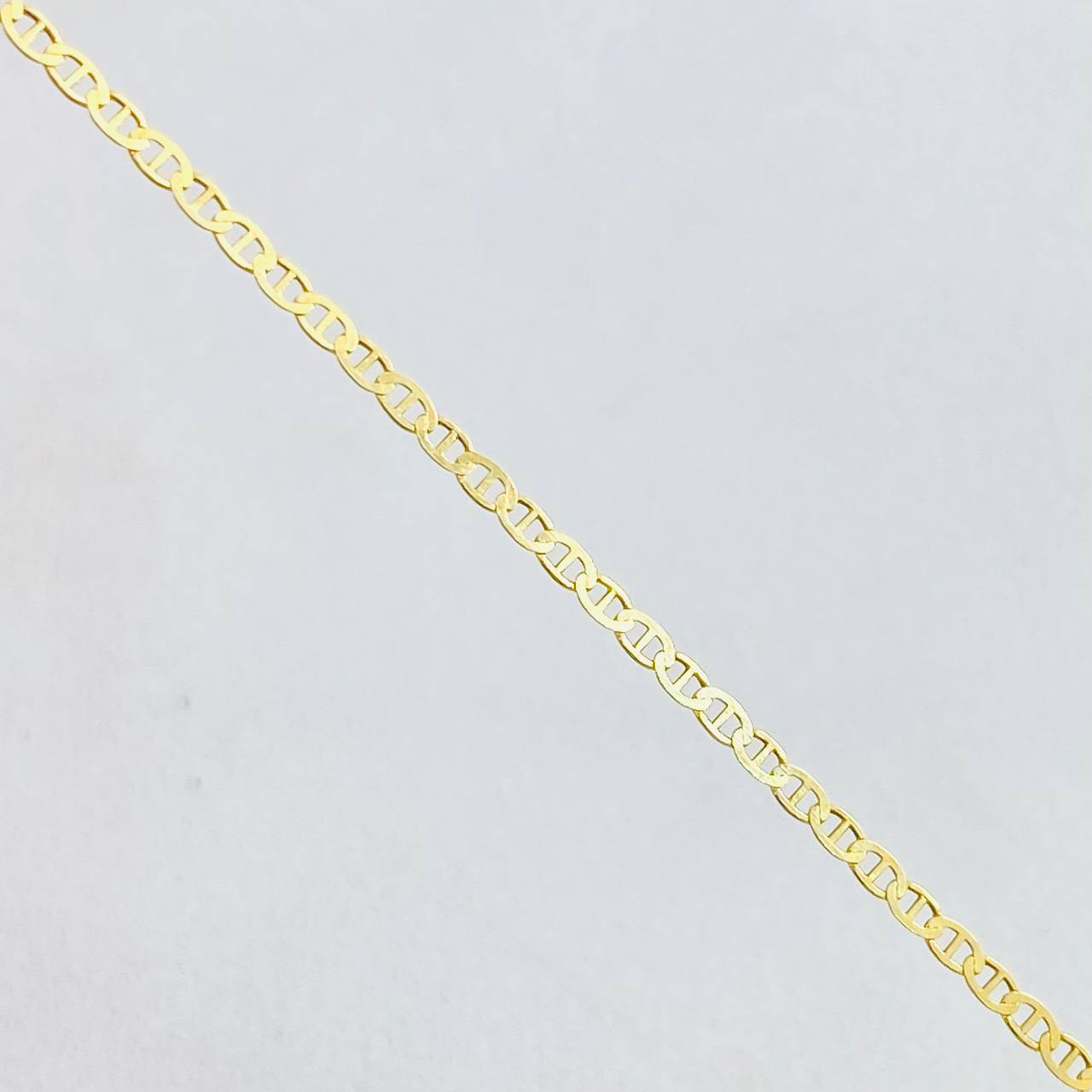 Cadena Plana 1.4gr / 45cm / 1.3mm Oro Amarillo +3 18K *