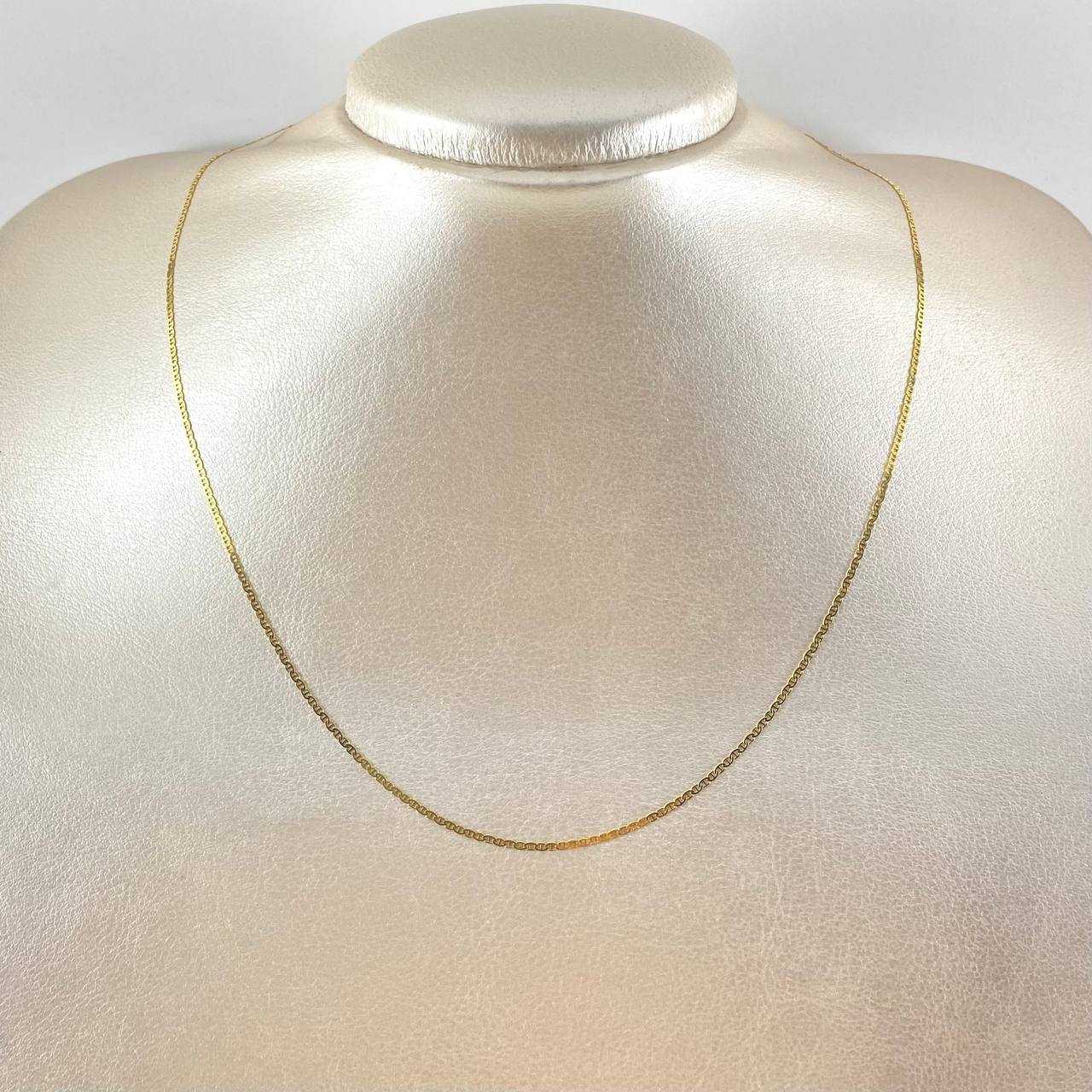 Cadena Plana 1.4gr / 45cm / 1.3mm Oro Amarillo +3 18K *