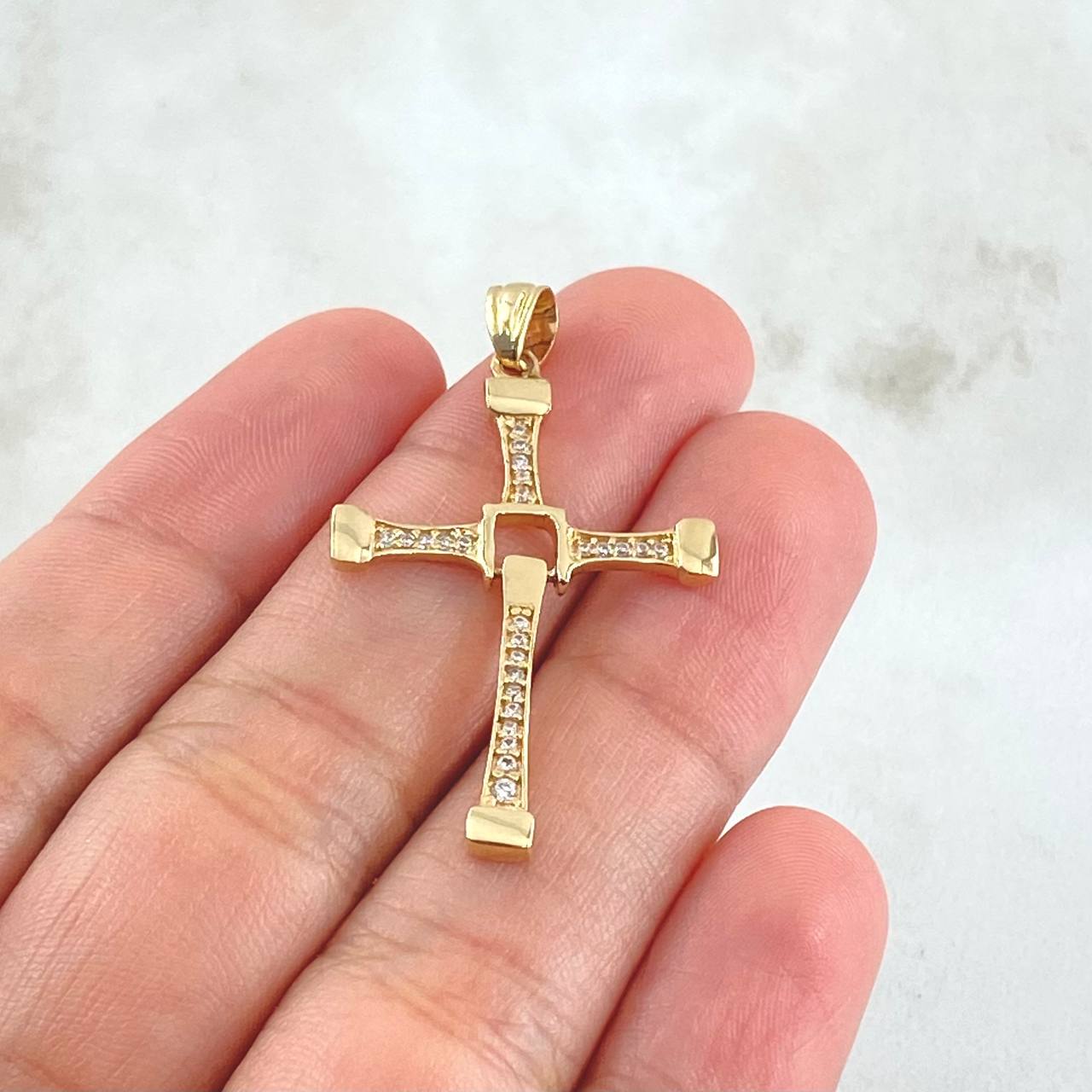 Dije Cruz Movil 2.35gr / 3.9cm / Oro 18K
