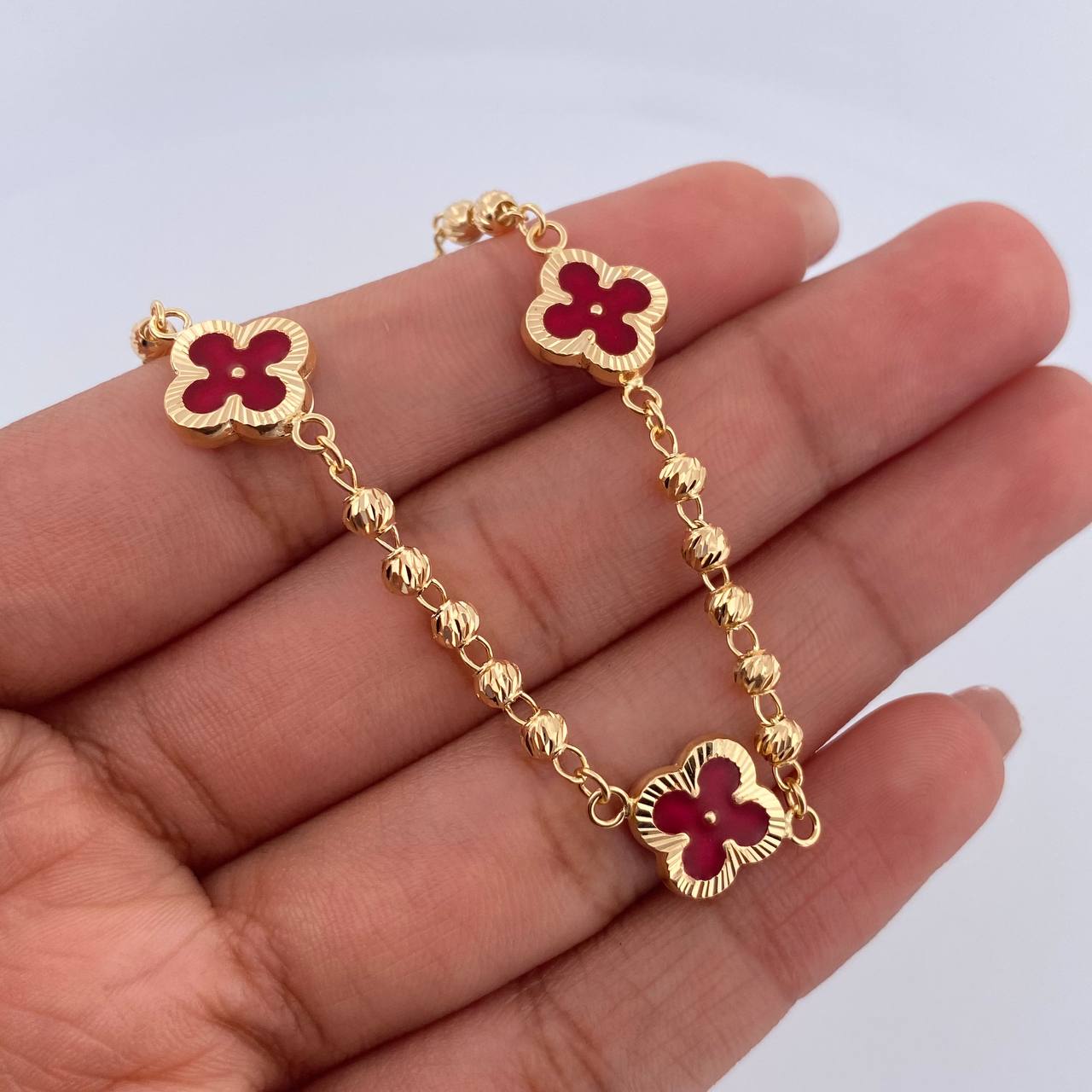 Pulso Trebol Militar 4.6gr / 19cm / 3mm Bolas Diamantadas Electroestatico Rojo Oro Amarillo 18K &