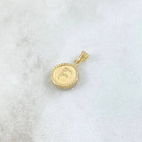 Dije Letra F Mate 0.55gr / 1.5cm / Circulo Cargador Bordeado Oro Amarillo 18K
