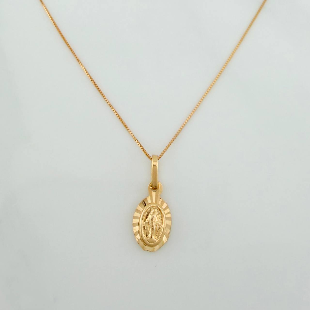 Set Cadena y Dije Veneciana+Virgen Milagrosa 1.5gr / 45cm / 0.33mm Oro Amarillo 18K (Oferta) $