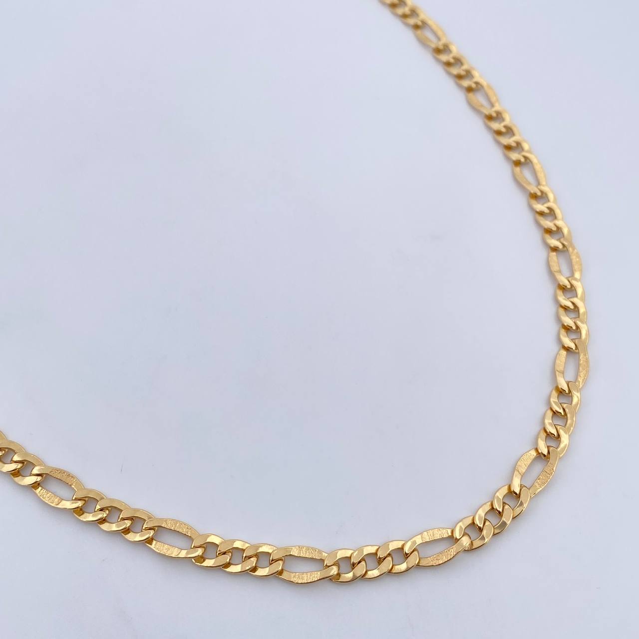 Cadena Figaro 15.25gr / 69.3cm / 5.2mm Texturizada Oro Amarillo +0 18K &