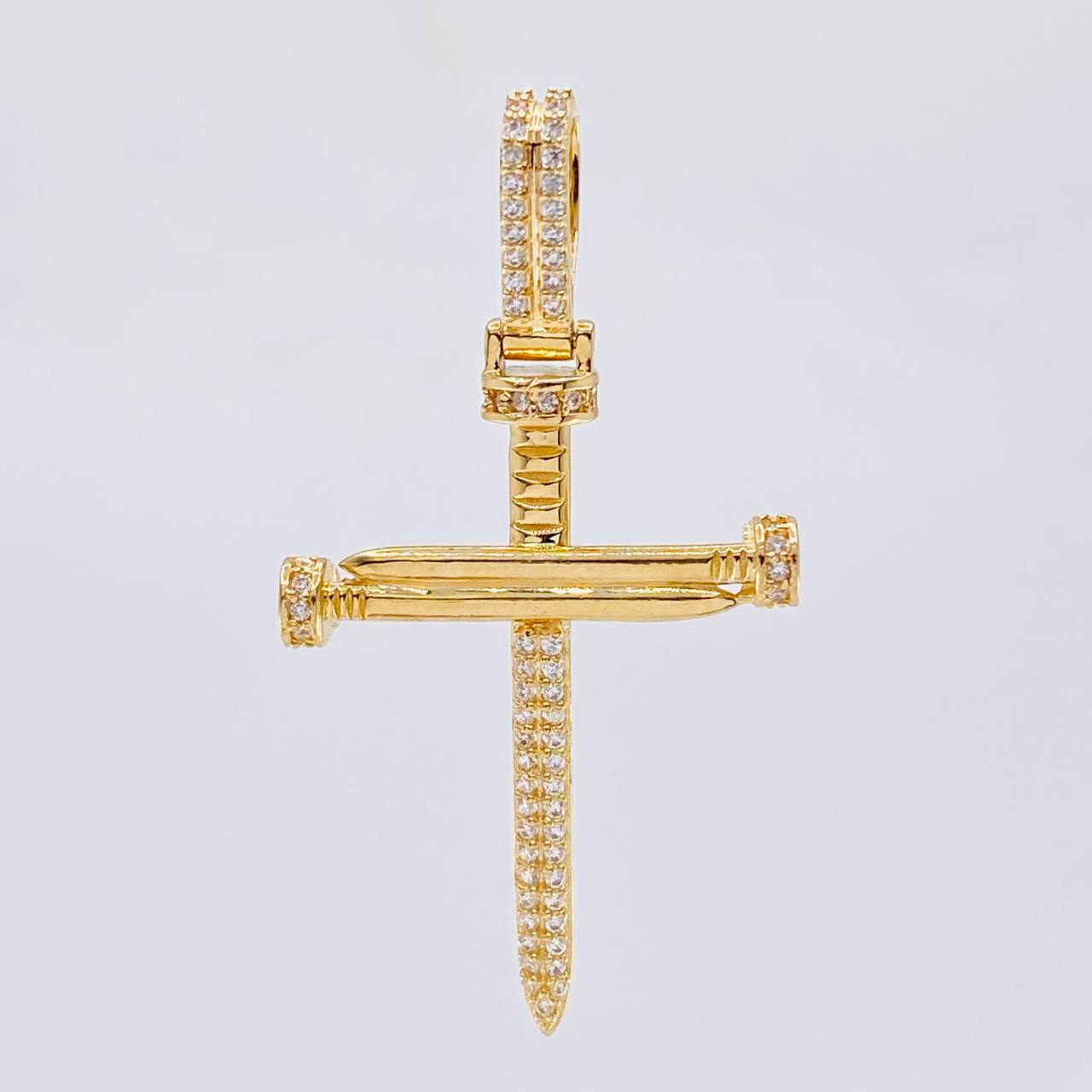 Dije Cruz Clavo 4.1 g / 4.6 cm Oro Amarillo 18K