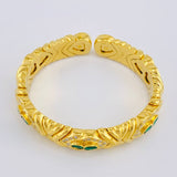 Pulso Aro Corazones Entrelazados Diamantes 2.17qts Esmeraldas 96pts 59.65g / 15cm / 11.8mm Oro Amarillo 18K