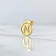 Dije Letra N Mate 0.6gr / 1.5cm / Circulo Cargador Bordeado Oro Amarillo 18K ©