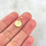 Dije Letra F Mate 0.55gr / 1.5cm / Circulo Cargador Bordeado Oro Amarillo 18K