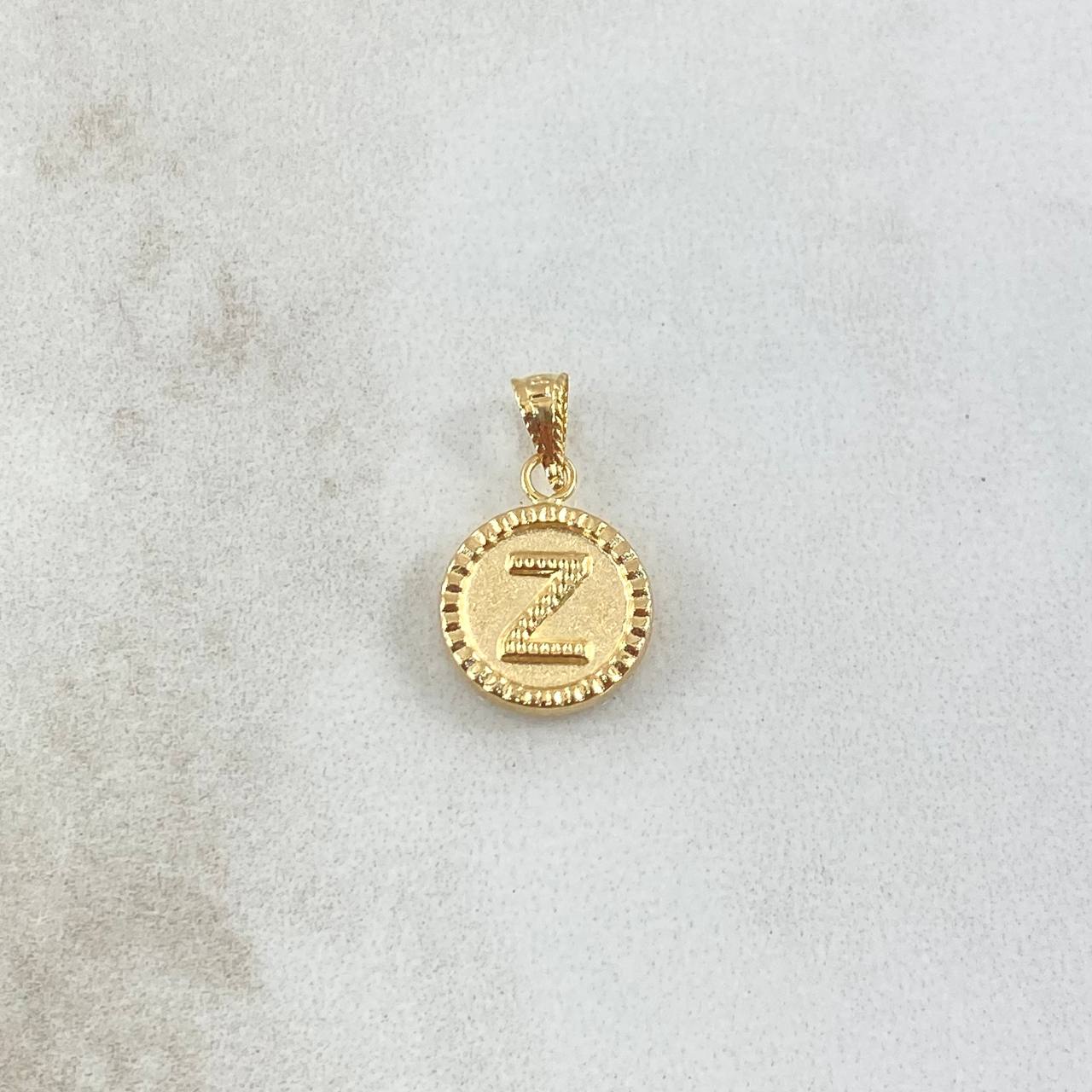 Dije Letra Z Mate 0.6gr / 1.5cm / Circulo Cargador Bordeado Oro Amarillo 18K
