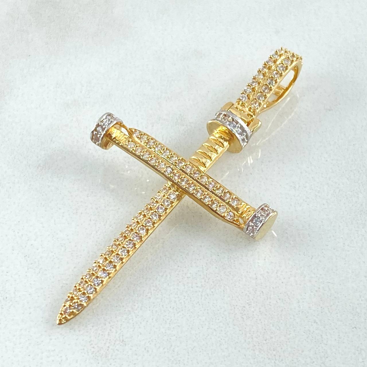 Dije Cruz Clavo 4.15gr / 4.7cm / Oro 18K
