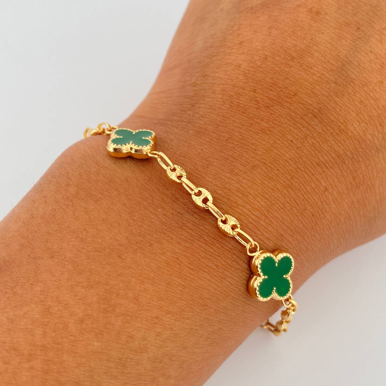 Pulso GC Trebol 3.85gr / 18cm / 3.1mm Diamantado Electroestatico Verde Oro Amarillo 18K &