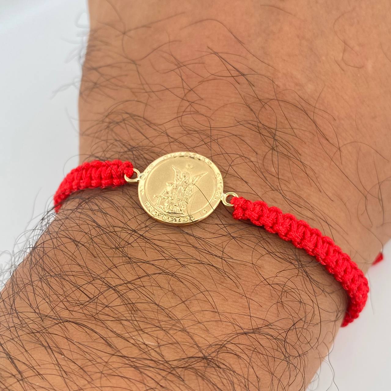Pulsera Tejida Roja Angel De La Guarda 1.2gr / Oro 18K $