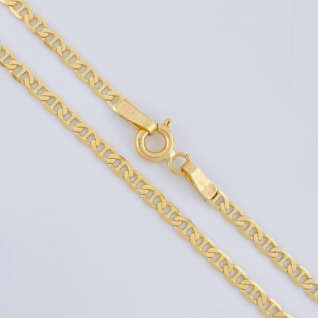 Cadena Plana 4.45 g / 46.2 cm / 2.5 mm Oro Amarillo 18K