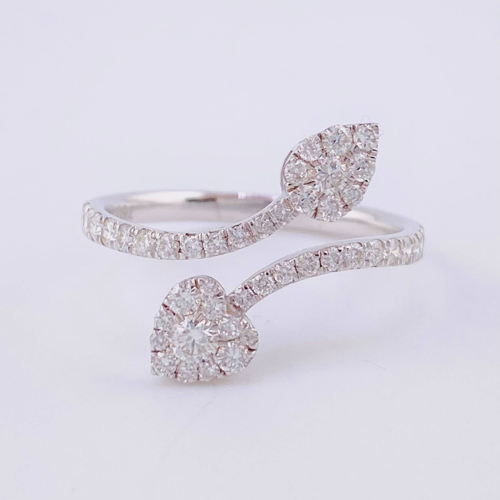 Anillo Enredadera Diamantes 0.63pts Diamantes 63pts 2.3g / T6 3/4 Oro Blanco 18K
