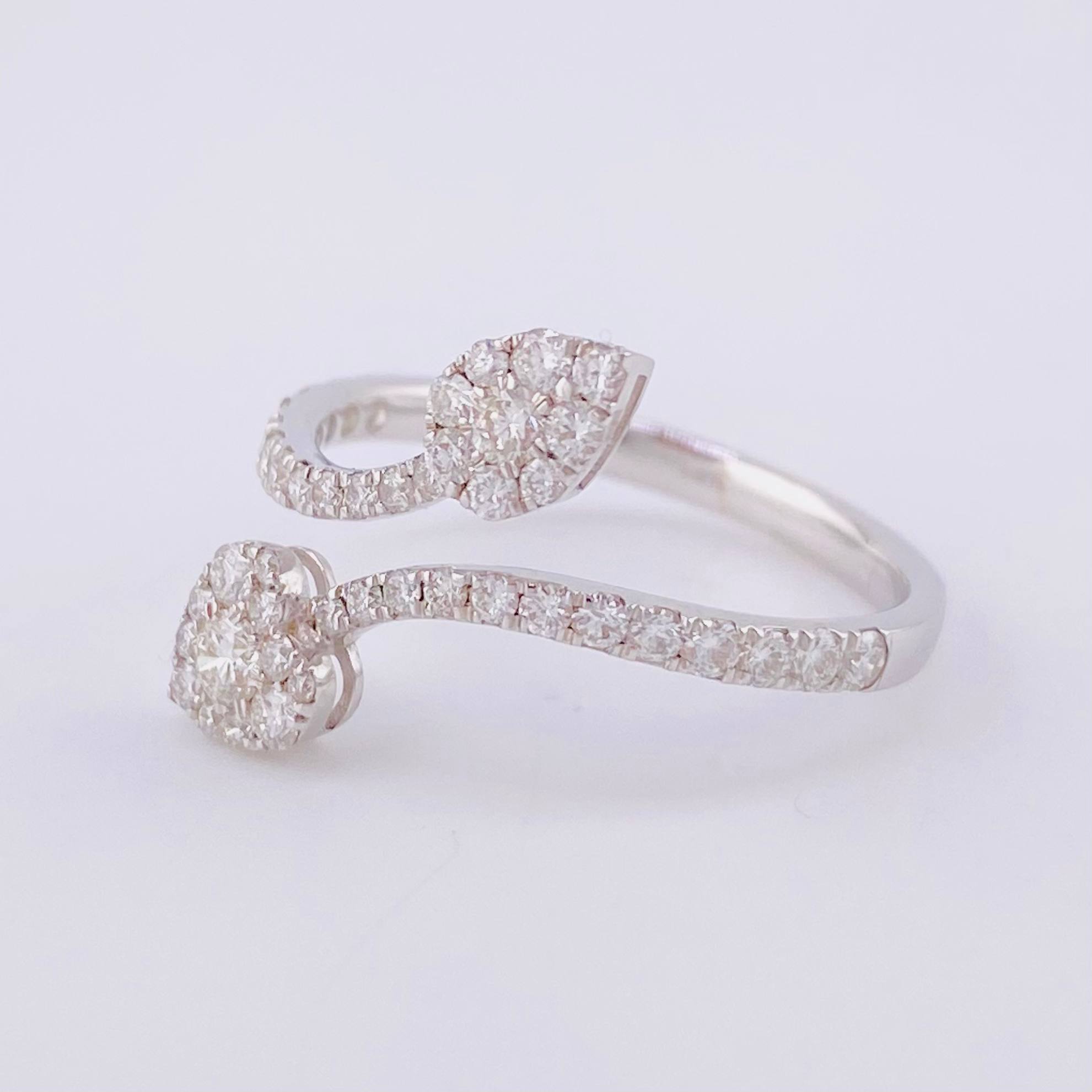 Anillo Enredadera Diamantes 0.63pts Diamantes 63pts 2.3g / T6 3/4 Oro Blanco 18K
