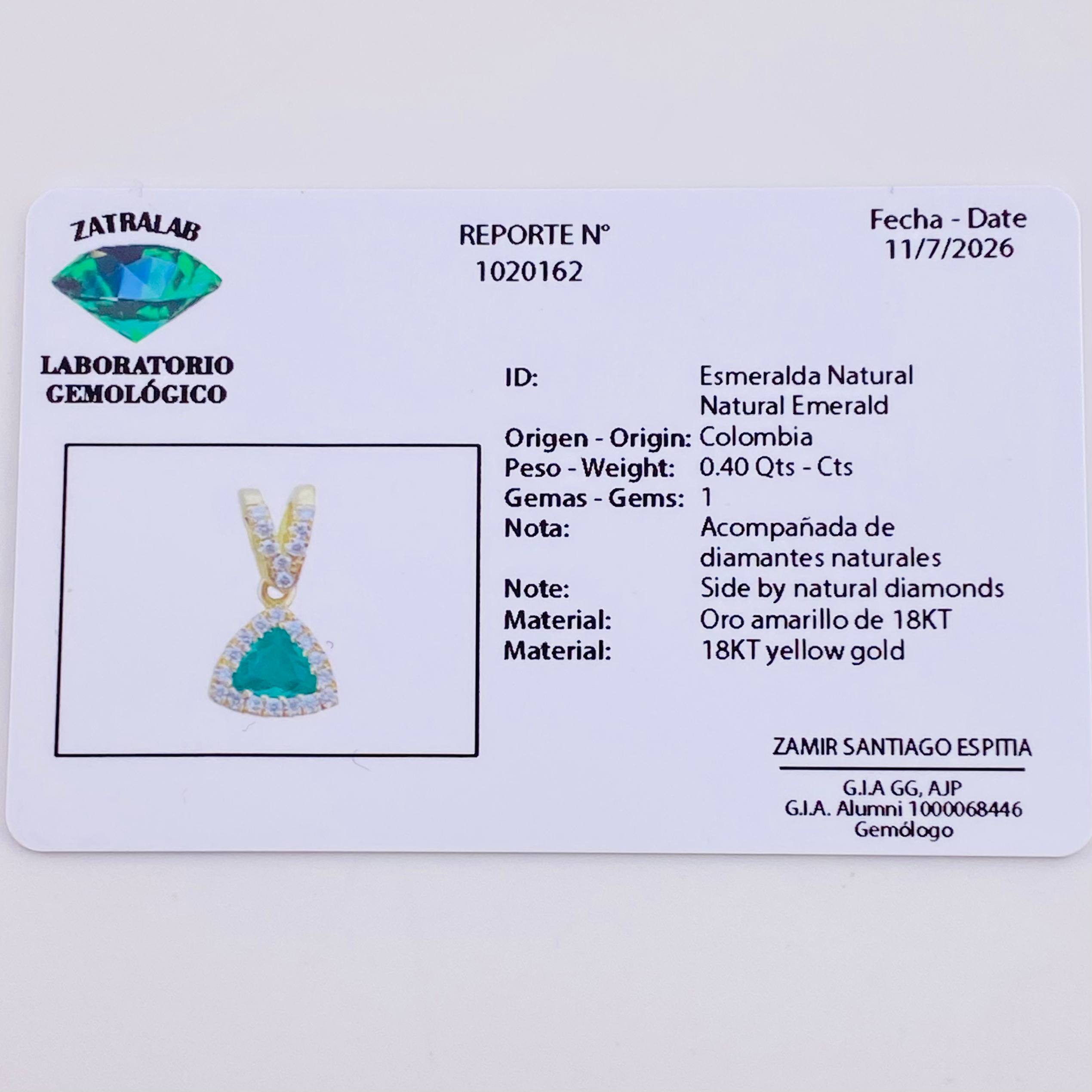 Dije Glamour Esmeralda 40pts Diamante 0.25pts 2.05g / 1.7cm Oro Amarillo 18K