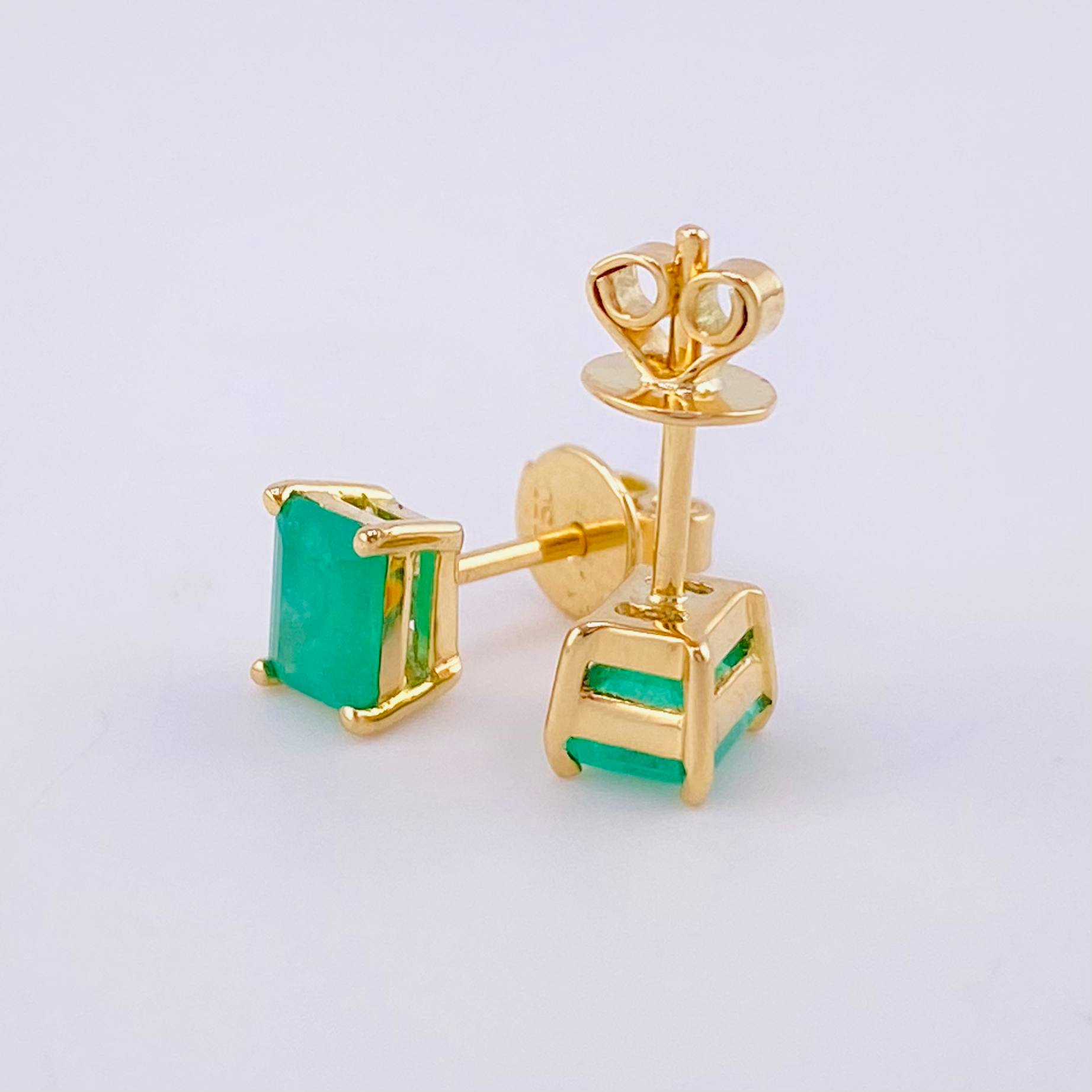 Topos Canasta Cuadrada Esmeralda 100pts 2.1g / 6.2mm Oro Amarillo 18K